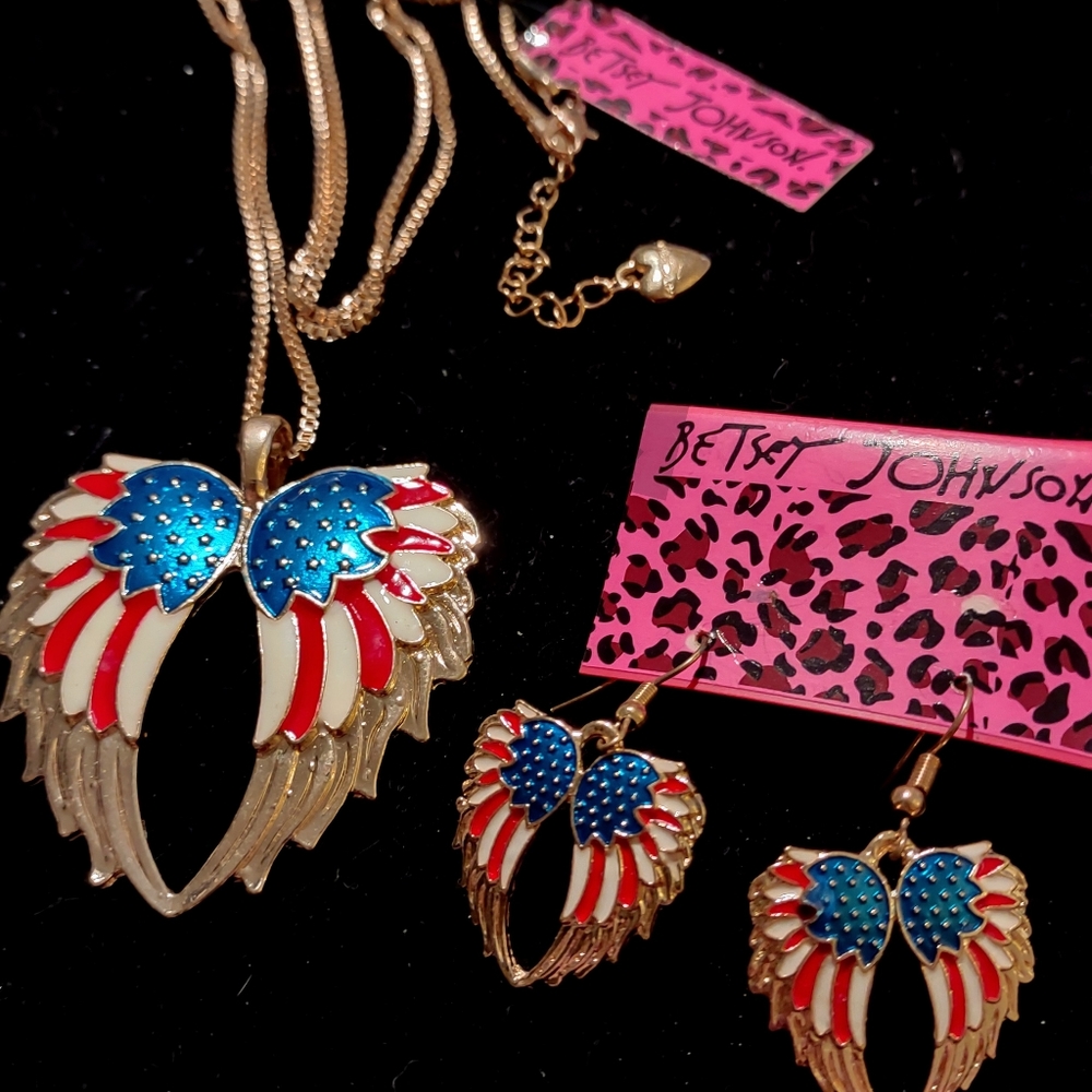 patriotic wings necklace and earrings set